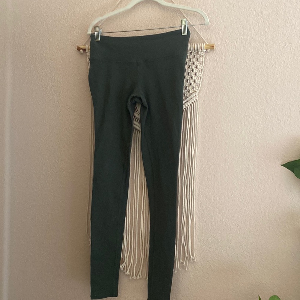 Green Alo leggings